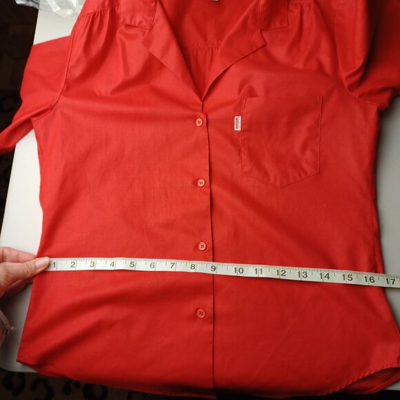 Vintage Levi's Cotton Blend Button Up Top, Tomato Red, Small, Like New Condition - Picture 10 of 11
